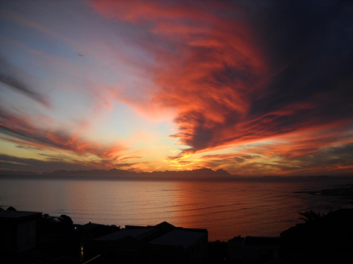 Studio With Unforgettable View Gordons Bay Exterior photo